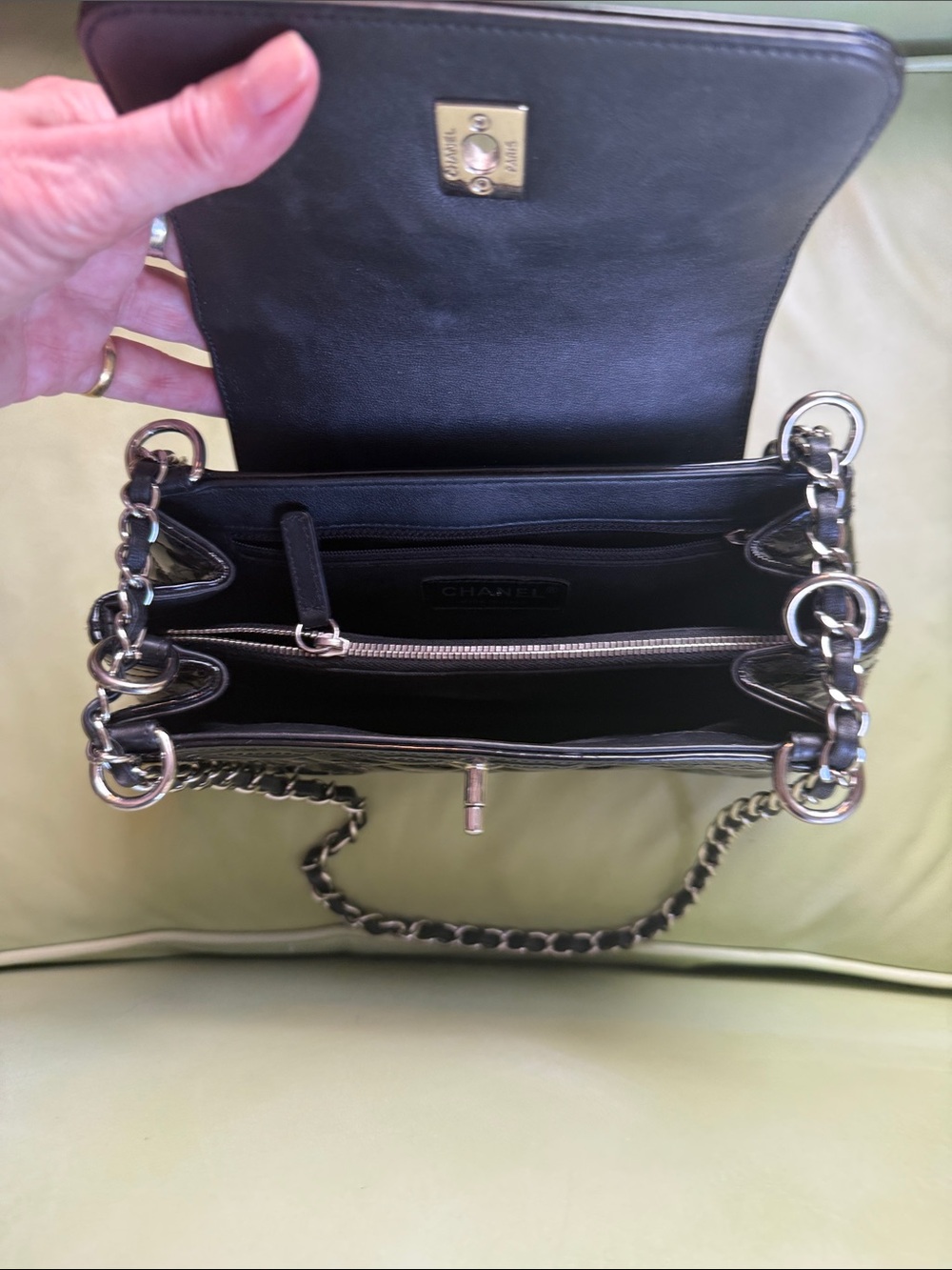 CHANEL Quilted Patent Coco Shine Large Accordion Shoulder Bag with Chain Strap - Picture 9 of 10